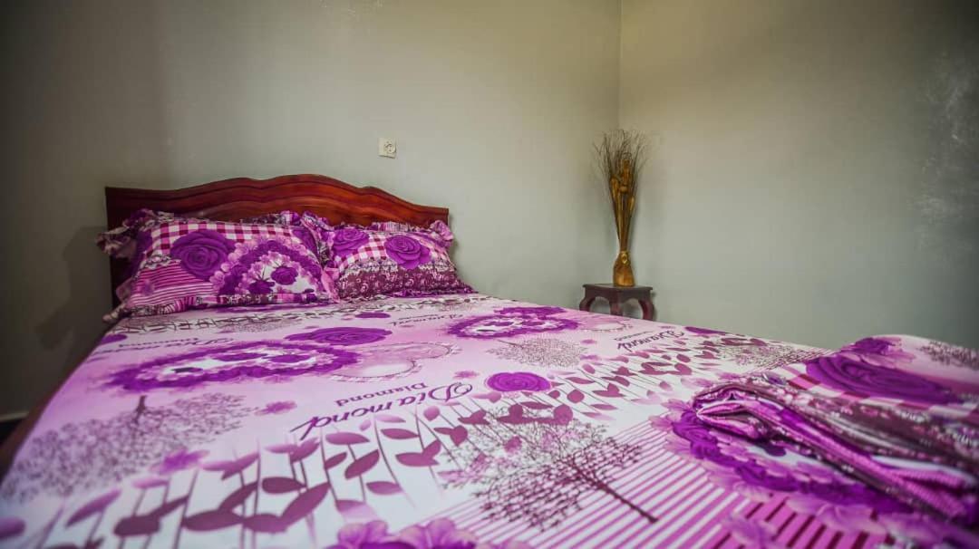Appartements Neuf De Haut Standing Dm & Ng A Bafoussam Екстериор снимка