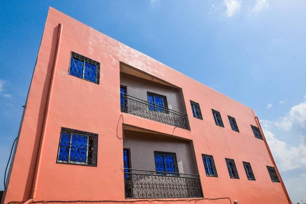 Appartements Neuf De Haut Standing Dm & Ng A Bafoussam Екстериор снимка