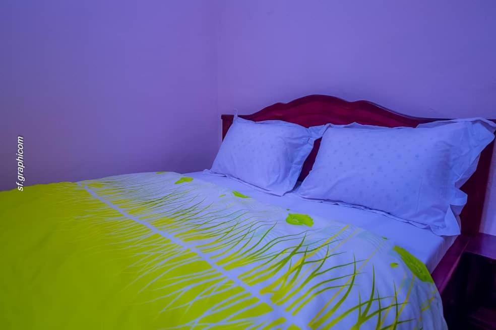 Appartements Neuf De Haut Standing Dm & Ng A Bafoussam Екстериор снимка